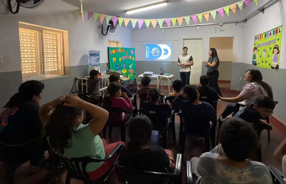 CHARLA DE PREVENCIÓN- DIV. CIBERDELITOS (1)