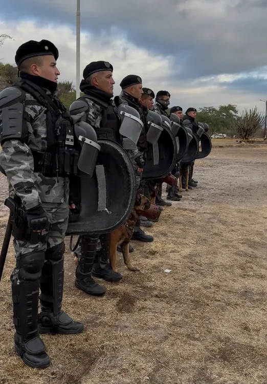 Operativo cierre del Poncho (8)