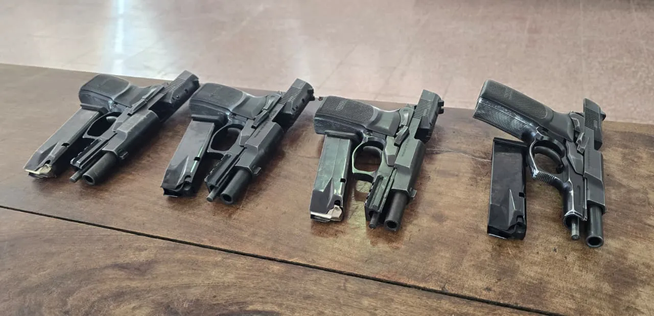 ENTREGA DE ARMAMENTO (2)