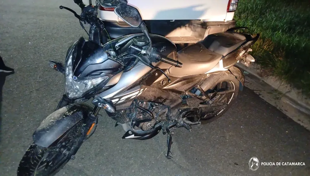 Div. Investigaciones (motocicleta recuperada)