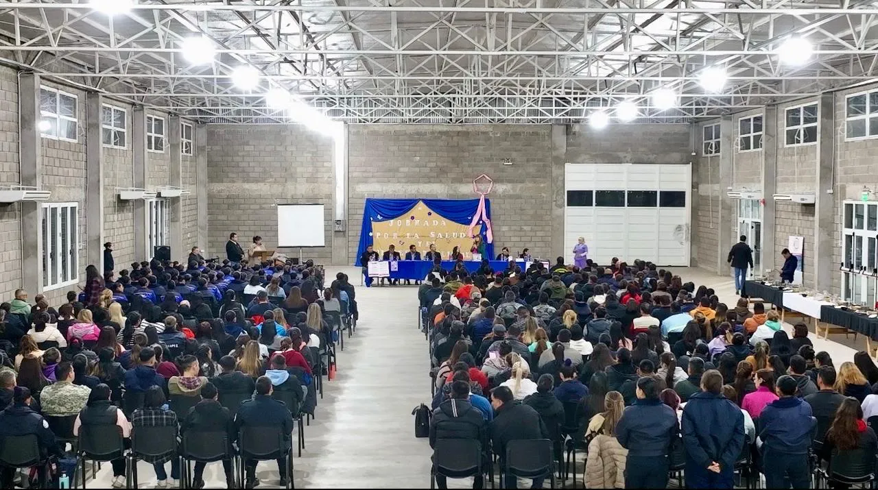 Policías participaron de una jornada de sensibilización, concientización y prevención del Cáncer (5)