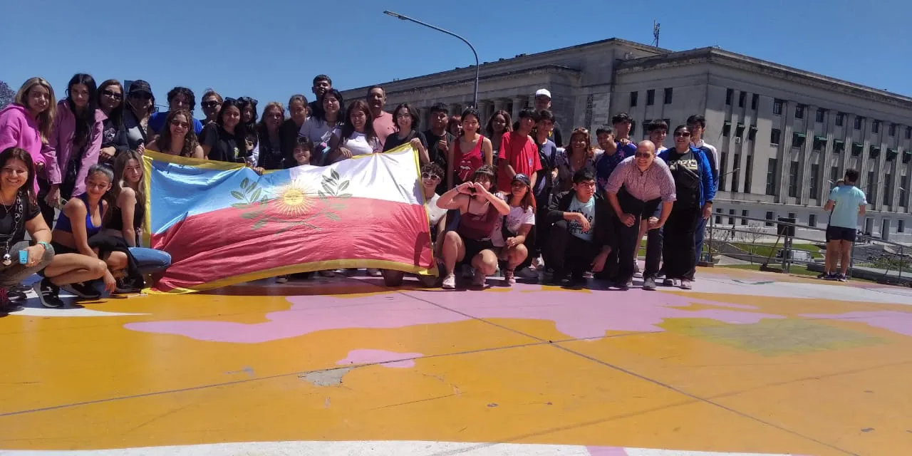 Gran experiencia de los estudiantes del Colegio Nacional en Buenos Aires